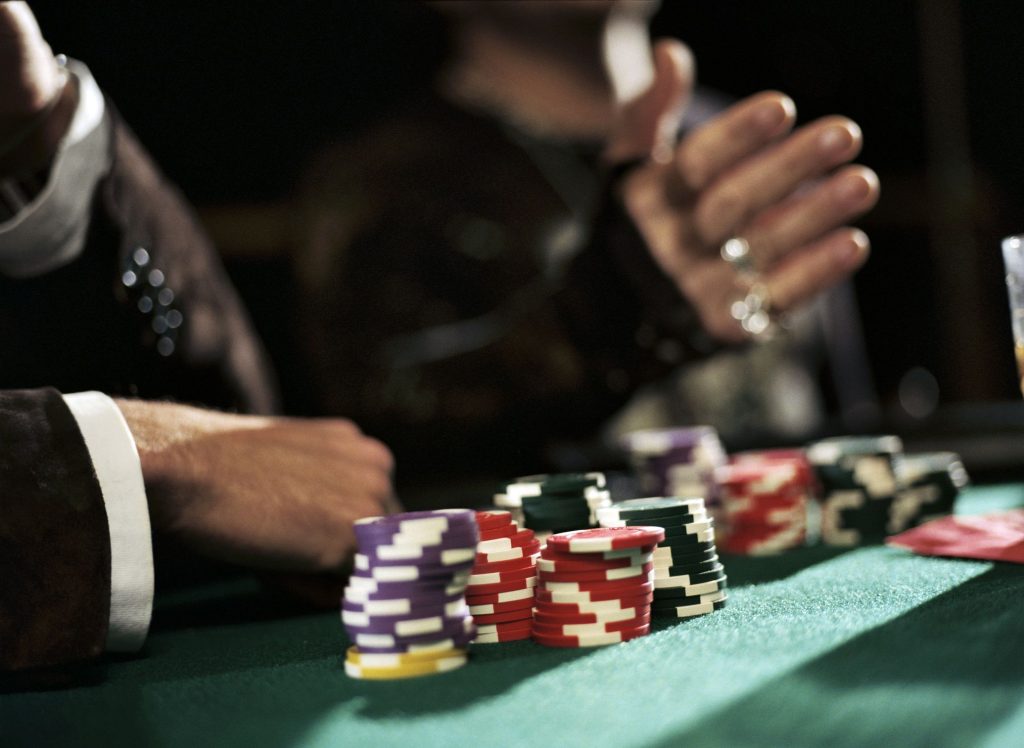 Tips Menjadi Lebih Baik Saat Bermain Poker